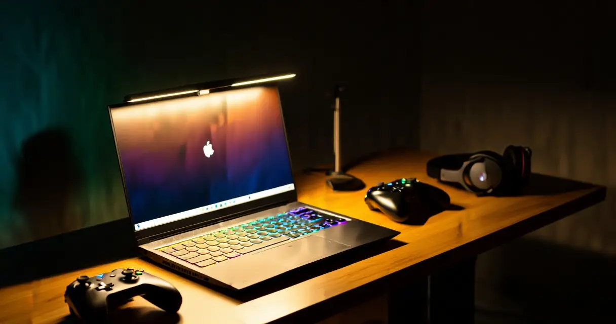 Halpa pelil&auml;pp&auml;ri auki p&ouml;yd&auml;ll&auml; RGB-valaistus p&auml;&auml;ll&auml;